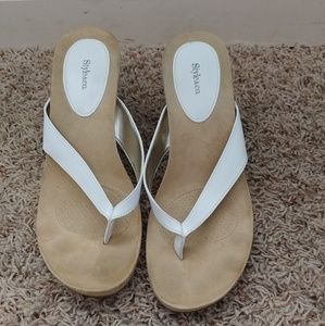 White wedges